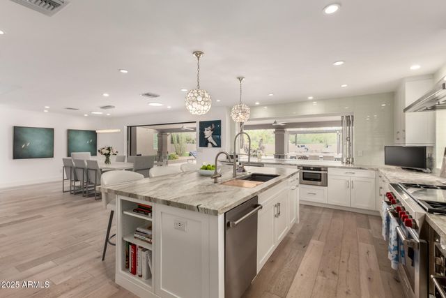 4544 E ONYX Avenue, Phoenix, AZ 85028