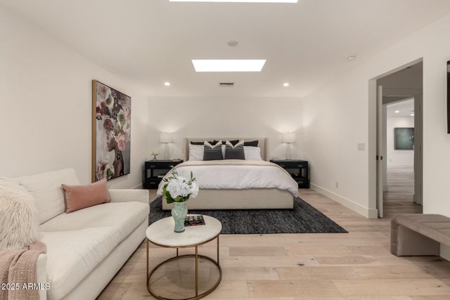 4544 E ONYX Avenue, Phoenix, AZ 85028