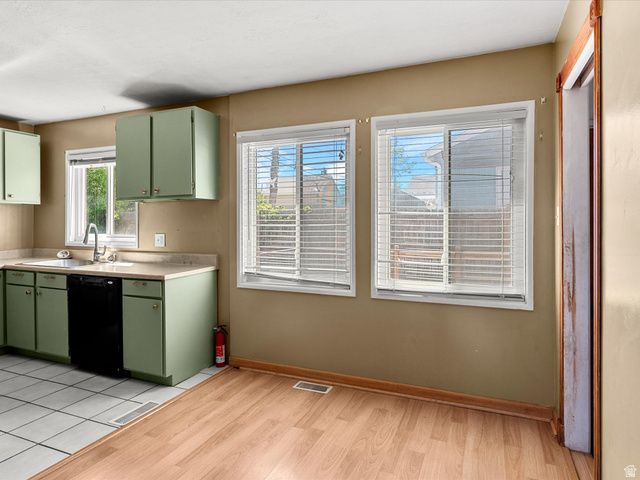 157 W 4400 S, Washington Terrace, UT 84405