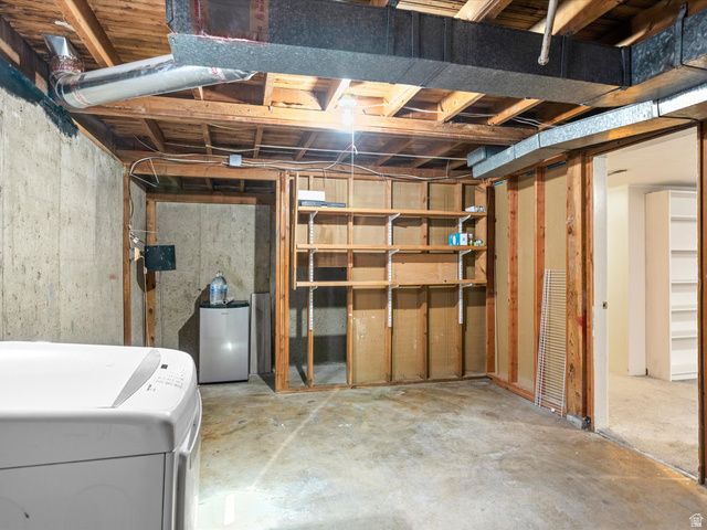 157 W 4400 S, Washington Terrace, UT 84405