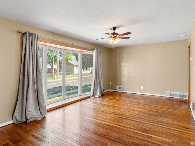 157 W 4400 S, Washington Terrace, UT 84405
