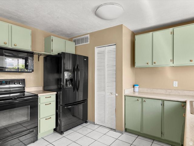 157 W 4400 S, Washington Terrace, UT 84405