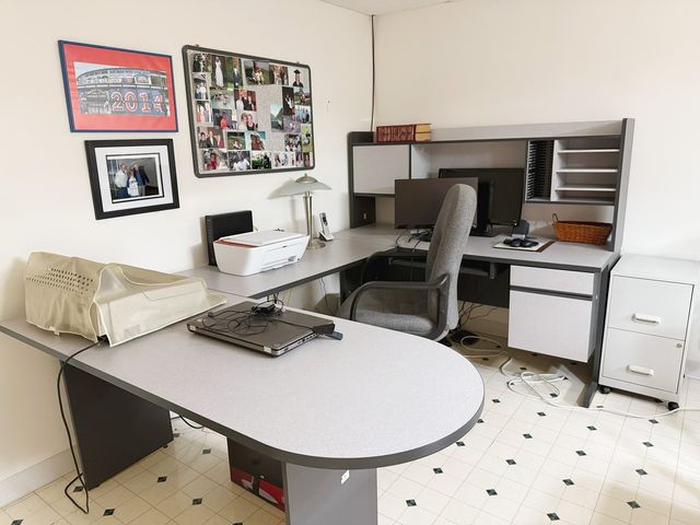 300 Fieldstone Lane, Dixon, IL 61021