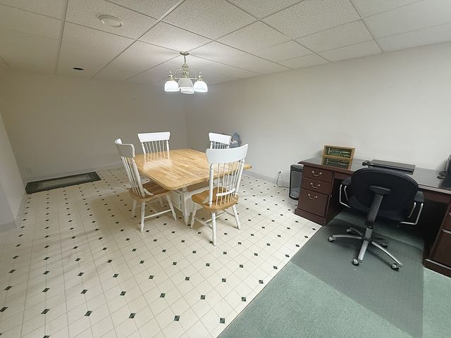 300 Fieldstone Lane, Dixon, IL 61021