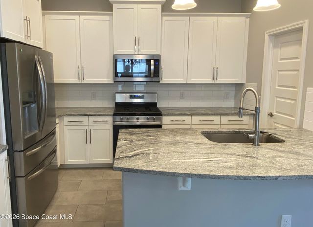 6684 Vista Hermosa Drive, Melbourne, FL 32940