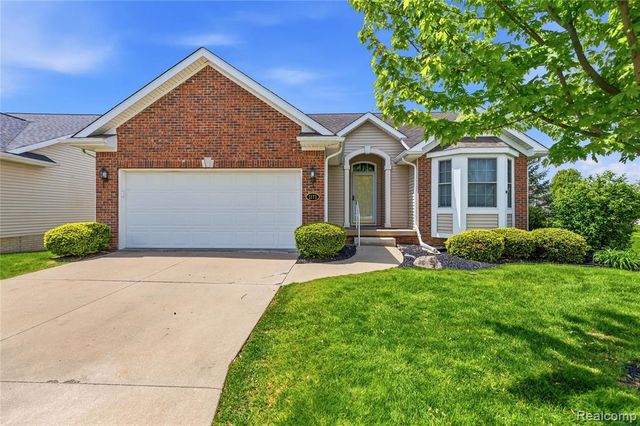 1171 Creekside Court, Burton, MI 48509