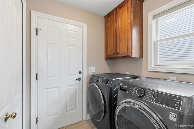 1171 Creekside Court, Burton, MI 48509