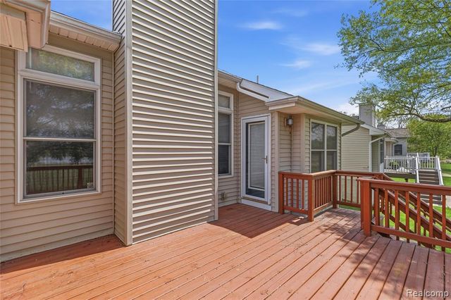 1171 Creekside Court, Burton, MI 48509