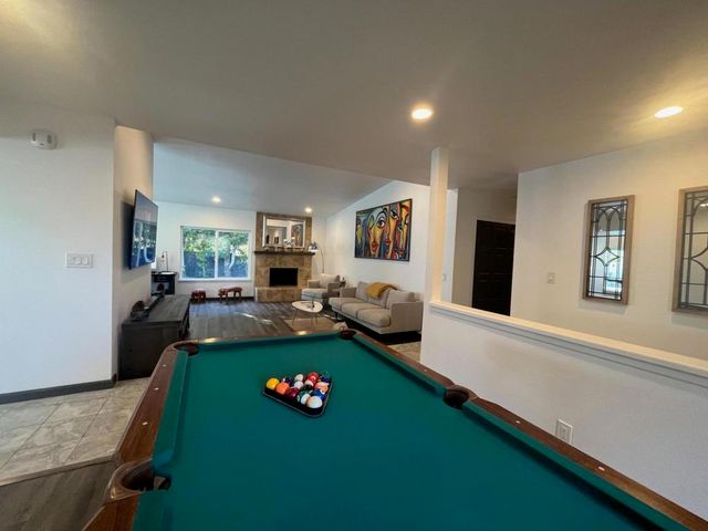 1233 E Via Escuela, Palm Springs, CA 92262