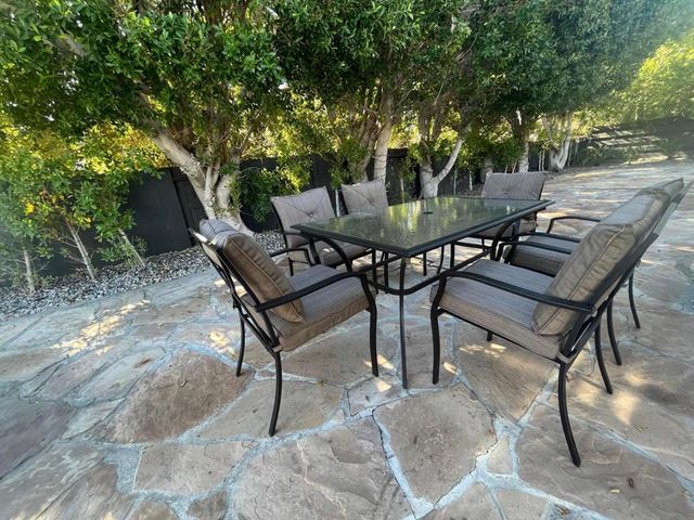 1233 E Via Escuela, Palm Springs, CA 92262