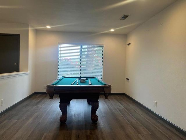 1233 E Via Escuela, Palm Springs, CA 92262