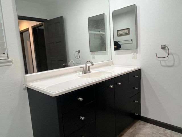 1233 E Via Escuela, Palm Springs, CA 92262