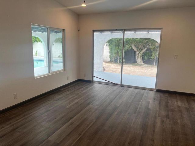 1233 E Via Escuela, Palm Springs, CA 92262