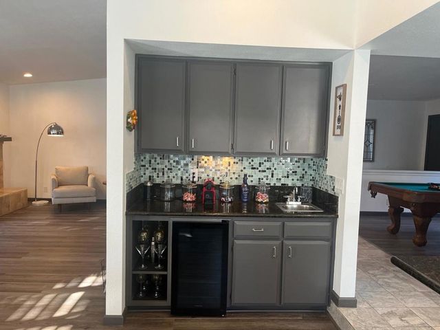 1233 E Via Escuela, Palm Springs, CA 92262