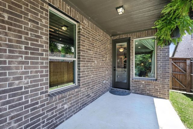 1521 Twistleaf Road, Flower Mound, TX 76226