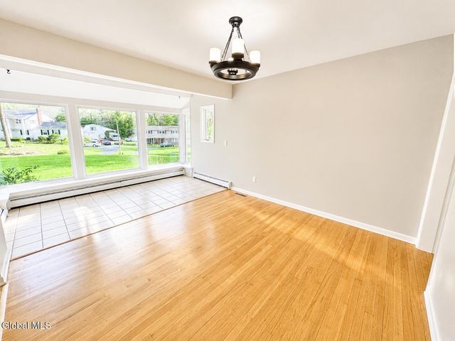 25 Shadow Wood Way, Clifton Park, NY 12019