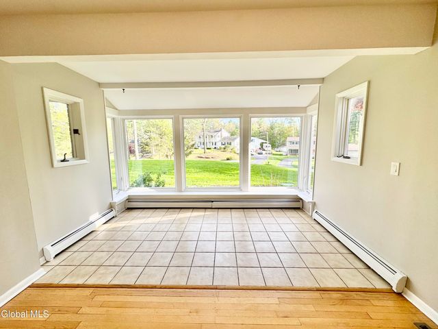 25 Shadow Wood Way, Clifton Park, NY 12019