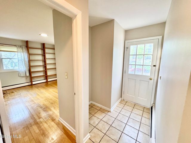 25 Shadow Wood Way, Clifton Park, NY 12019