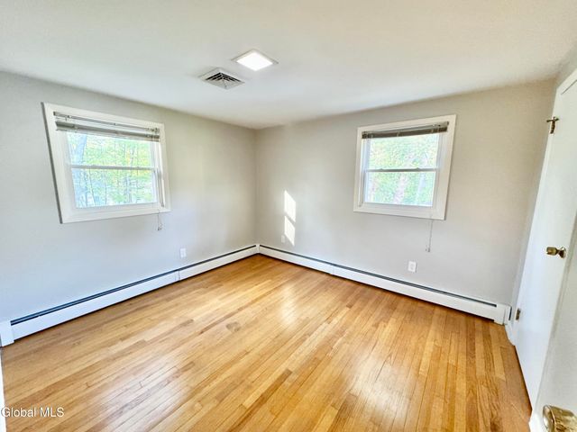 25 Shadow Wood Way, Clifton Park, NY 12019