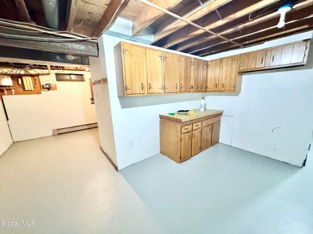 25 Shadow Wood Way, Clifton Park, NY 12019