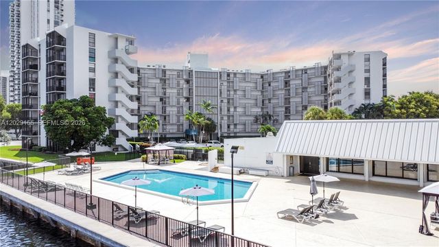 3475 N Country Club Dr 503, Aventura, FL 33180