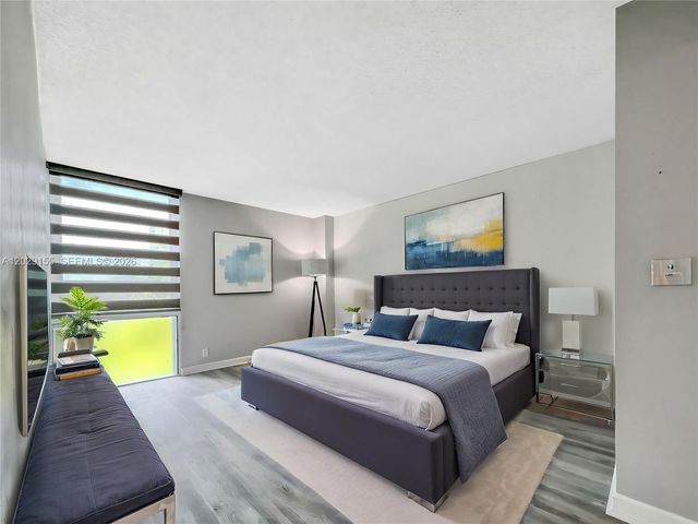 3475 N Country Club Dr 503, Aventura, FL 33180