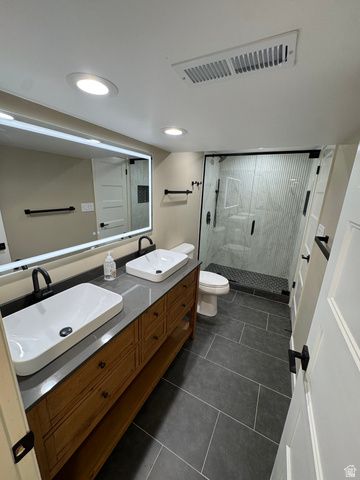 6086 S 1525 E, Murray, UT 84121