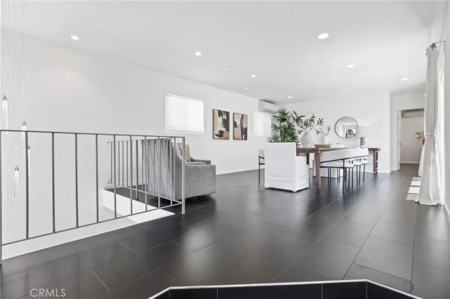2076 Stanley Avenue, Signal Hill, CA 90755