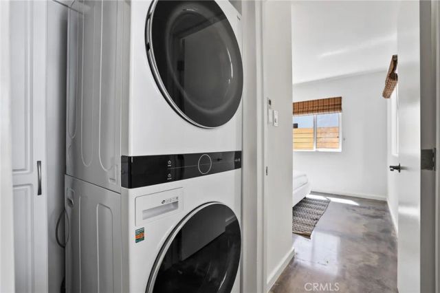 2076 Stanley Avenue, Signal Hill, CA 90755