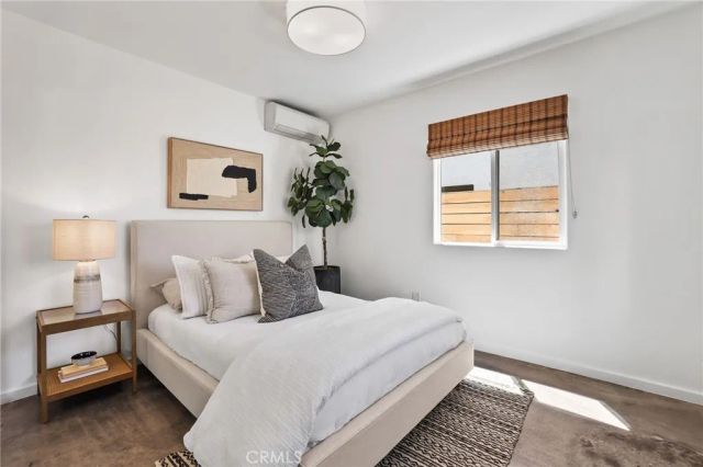 2076 Stanley Avenue, Signal Hill, CA 90755