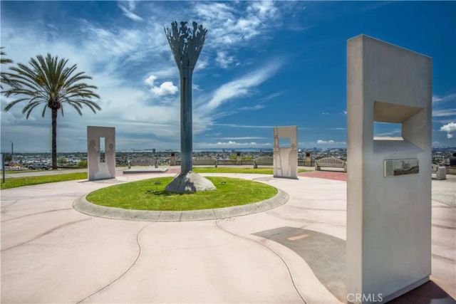 2076 Stanley Avenue, Signal Hill, CA 90755