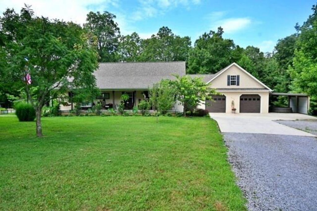 472 Beaver Drive, Trenton, GA 30752