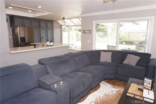 2622 Presidio Lane, Corona, CA 92879