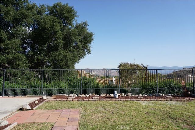 2622 Presidio Lane, Corona, CA 92879