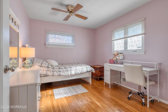 13 Lee Avenue, Bayville, NJ 08721