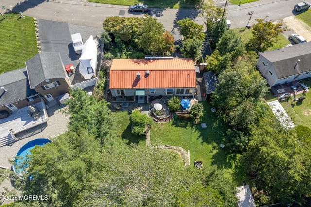 13 Lee Avenue, Bayville, NJ 08721