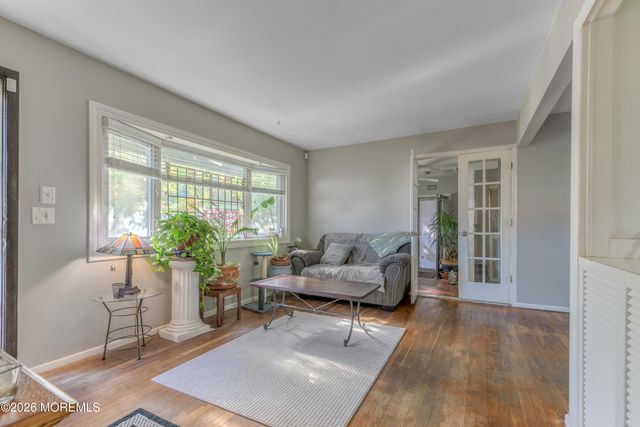 13 Lee Avenue, Bayville, NJ 08721