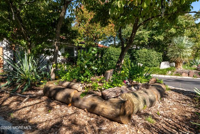 13 Lee Avenue, Bayville, NJ 08721