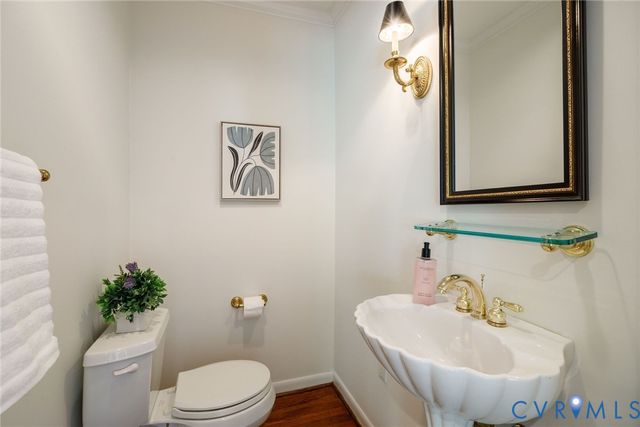 210 Hillwood Ave, Richmond, VA 23226