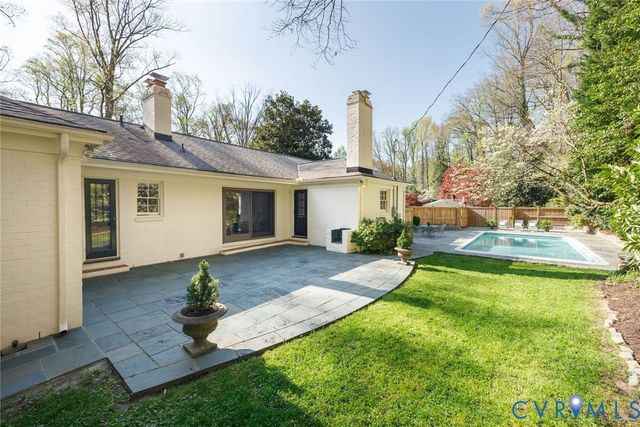 210 Hillwood Ave, Richmond, VA 23226