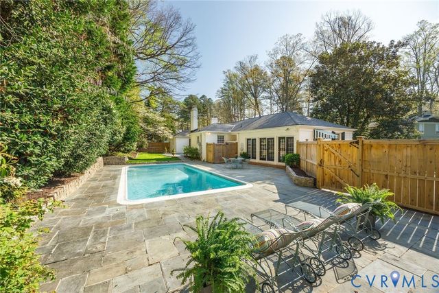 210 Hillwood Ave, Richmond, VA 23226