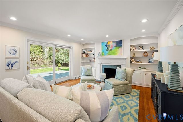 210 Hillwood Ave, Richmond, VA 23226