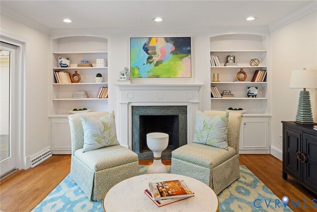 210 Hillwood Ave, Richmond, VA 23226