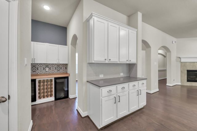 2051 Brookmont Drive, Conroe, TX 77301