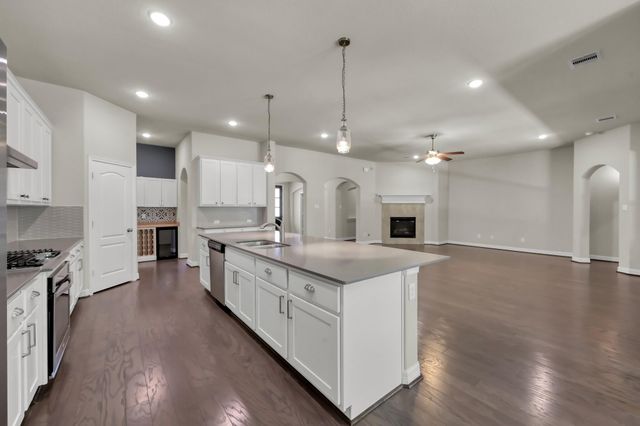 2051 Brookmont Drive, Conroe, TX 77301