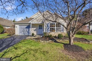 11 SCHOOLHOUSE LN, Lakewood, NJ 08701