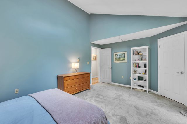 50 Quidnet Court 50, Guilford, CT 06437