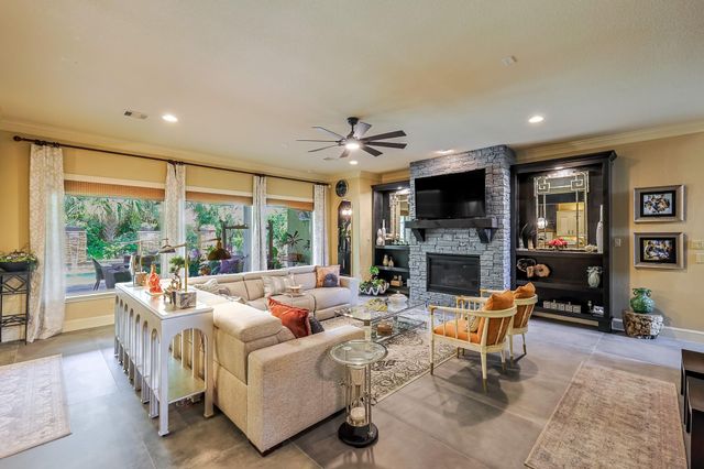 51 Lake Sterling Gate Drive, Spring, TX 77379