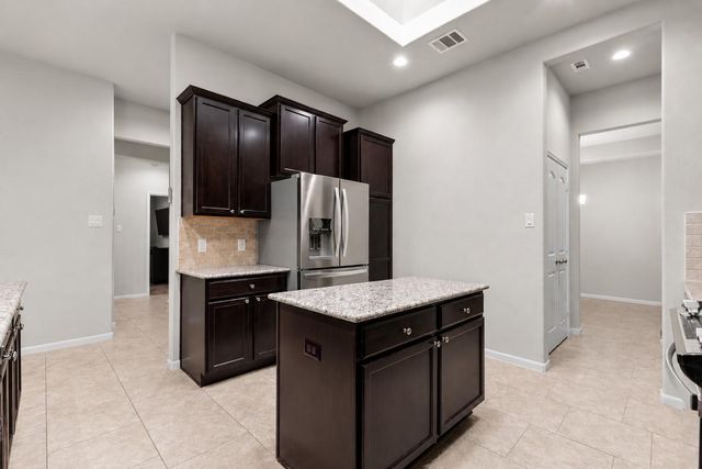 2731 Ahnya Lane, League City, TX 77573