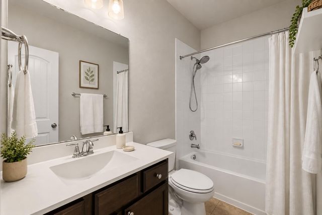 2731 Ahnya Lane, League City, TX 77573